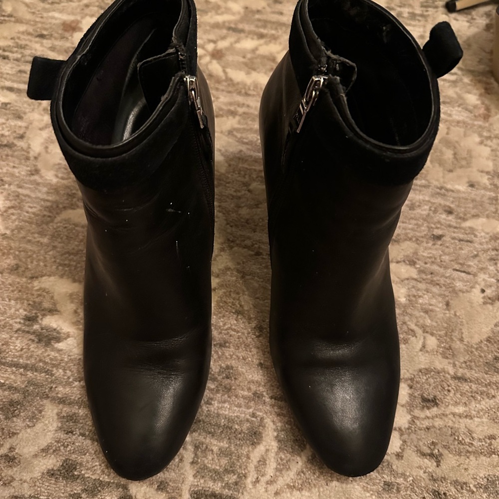 Elegant Black Ralph Lauren Ankle Heeled Boot